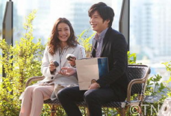 女孩爱上大叔的电视剧,少女心与大叔梦的甜蜜交响曲